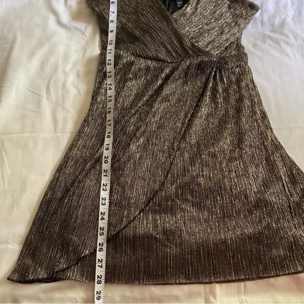 Express Shimmer Mini black and gold V Neck layered party dress Size S - Picture 8 of 9